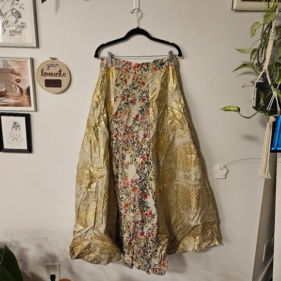 Chennur Silk Hand Painted Lehenga Blouse Set With Dupatta - Picture 1 of 12